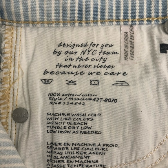 BLANKNYC Pinstriped Bleached Cutoff Shorts Sz 25 - Picture 2 of 9